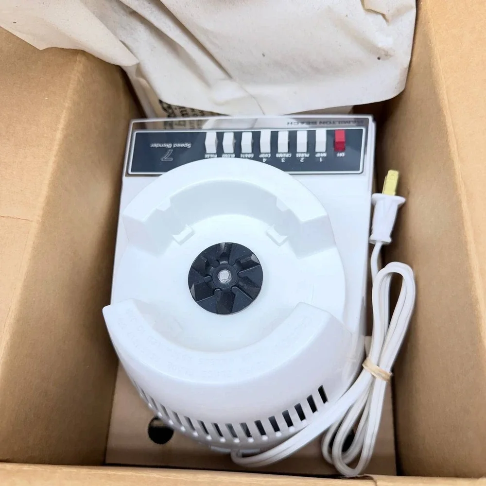Vintage Hamilton Beach 7 Speed Blender 600W White Made in USA New in Open Box